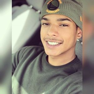 Meet your Posher, Ashton